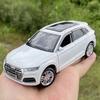 1/32 Scale Q5 SUV Alloy Car Model Diecast and Metal Car Game Car Model Hypersonic Simulation Children's Collection Gift Game