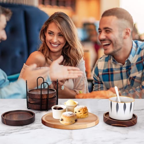 Yangbaga Wooden Coaster Set with 3D Design - 5 Coasters with Storage Holder, Ideal for Cafes and Homes