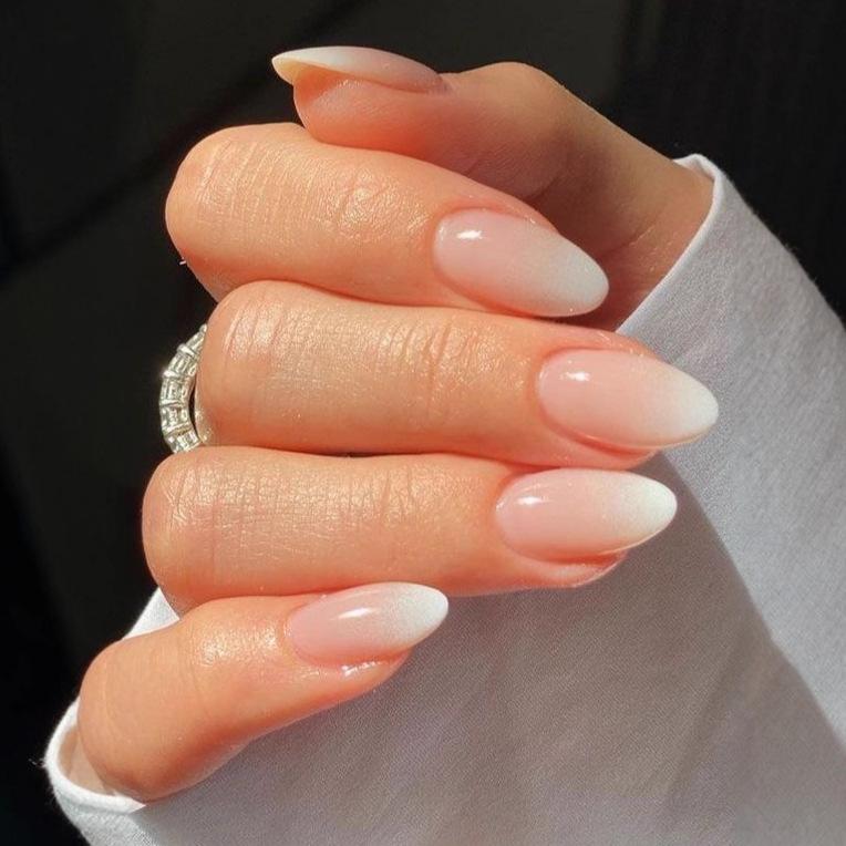 24-Piece French Gradient Almond Shape Wearable False Nails