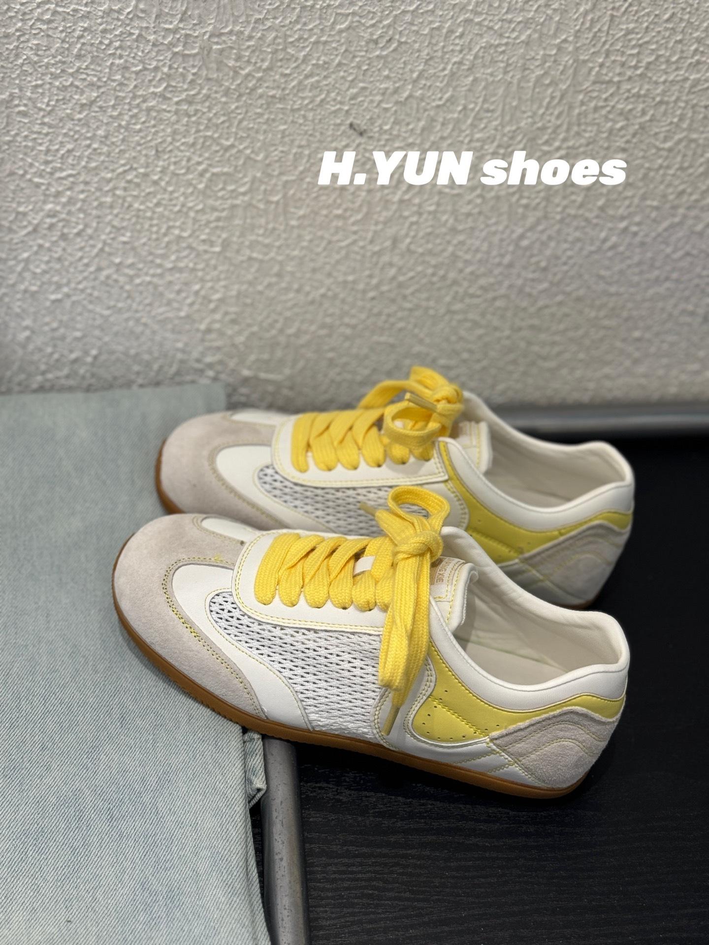 

2025 spring new mesh breathable moral training shoes women s versatile and comfortable student shoes casual running sports shoes women 35