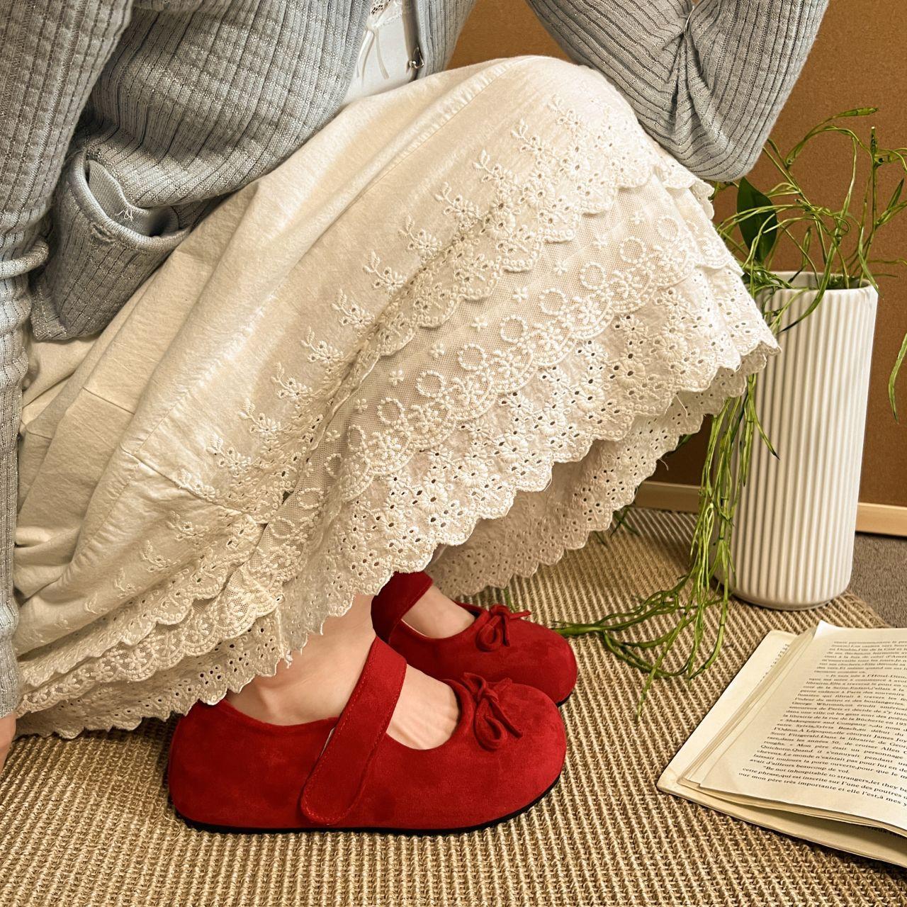 

French retro beautiful Mary Jane shoes women s 2025 new spring and autumn versatile ballet single shoes inner height increase evening shoes 35