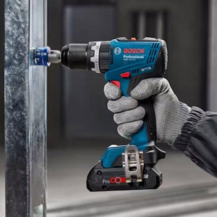 Perceuses-visseuses a percussion sans-fil BOSCH 06019N3300 GSB 18V - 65 en carton (sans batteries, sans chargeur)