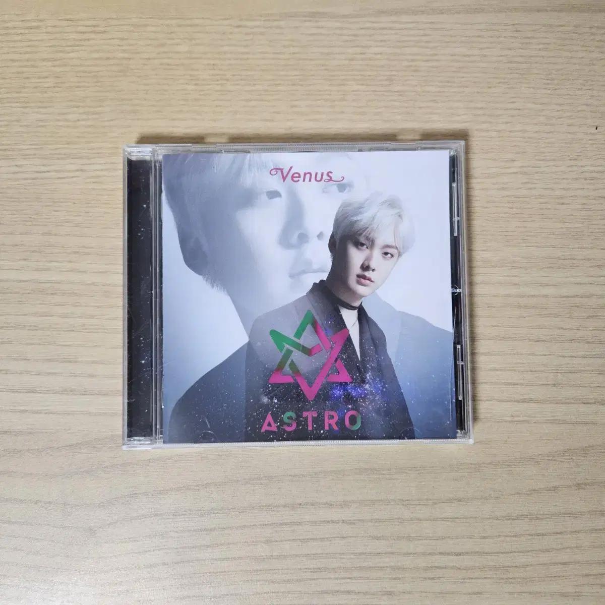 

Юн Сан-ха Astro Japan Альбом Венера