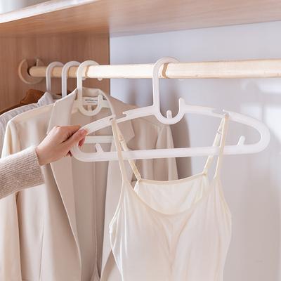 A New Type of Adult Household Clothes Drying Rack with A Seamless and Anti-slip Plastic Hanging Strap for Clothes Storage
