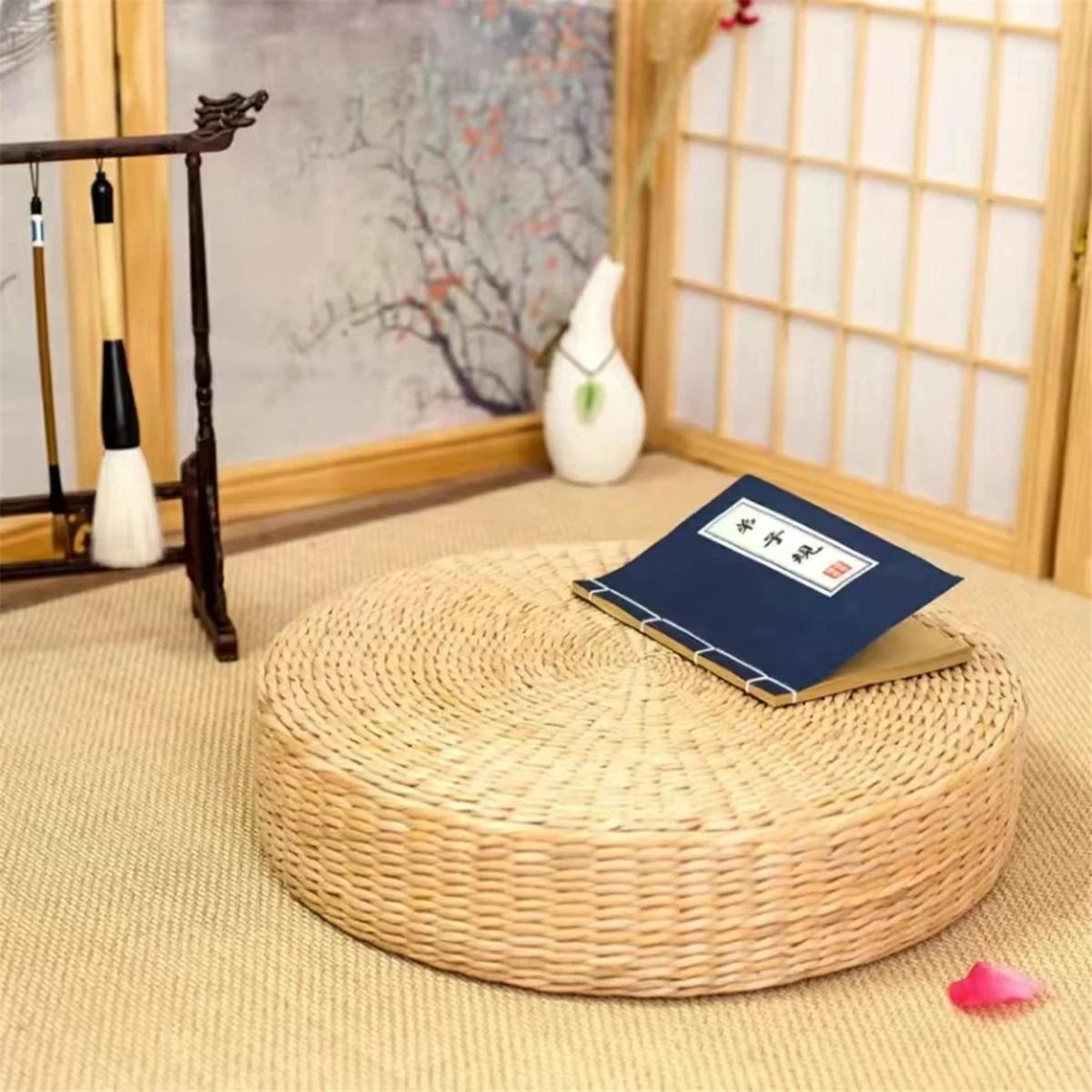 Handmade Woven Natural Straw Round Pouf Tatami Cushion Floor Japanese Style Cushion Home Textile Tea Ceremony Home Ground Mat 30x30x6cm