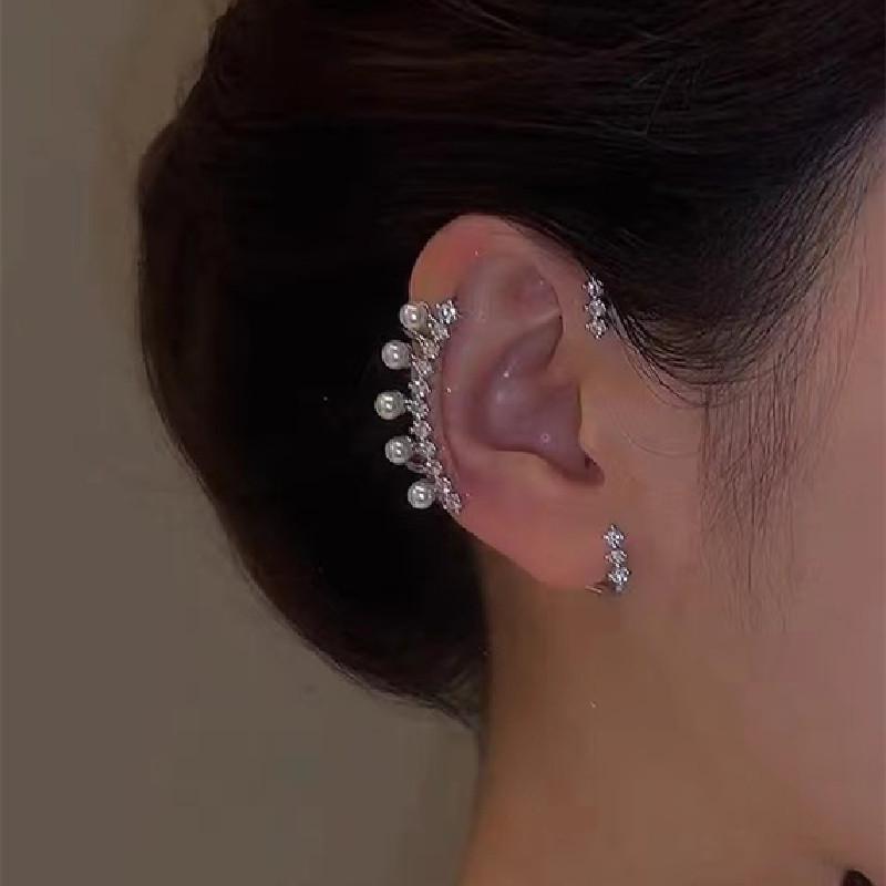 

Элегантные серьги-клипсы с бриллиантами и жемчугом для женщин