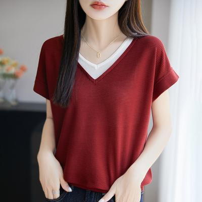 Üst Kıyafetler – T-shirtler