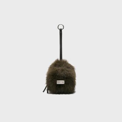 HAIRY FUR MINI CUBE POUCH IN BROWN