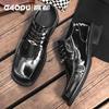 Lackleder glänzende Plateau Business Britischer Stil Lederschuhe Herren eckige Spitze erhöhend trendige Nische lässig Bräutigam Hochzeitsschuhe Herren