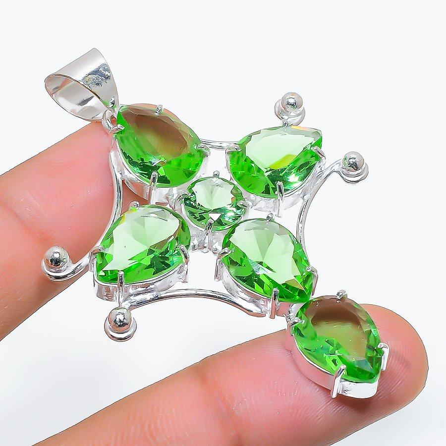 

Cross Tsavorite Gemstone Handmade Ethnic Jewelry Pendant 2.44 SR-7365
