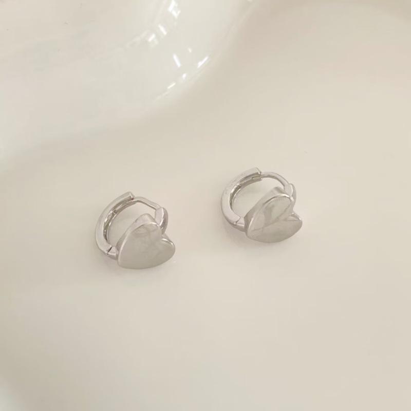 Elegant Silver Heart Earrings: Stylish, Sophisticated  Versatile