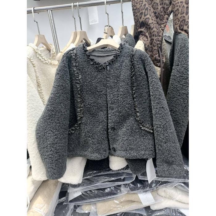 

2025 Winter Women s Plus Size Lambswool Coat with Wood Ear Trim - Hot Seller L