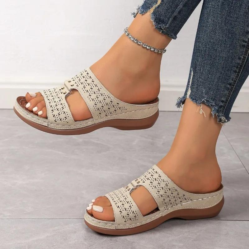 

Мода 2025 Новая женская обувь С открытым носком Женские шлепанцы Модные уличные повседневные Летние Новые Большого размера Легкие Удобные Шлепанцы на плоской подошве 35 покинуть белый