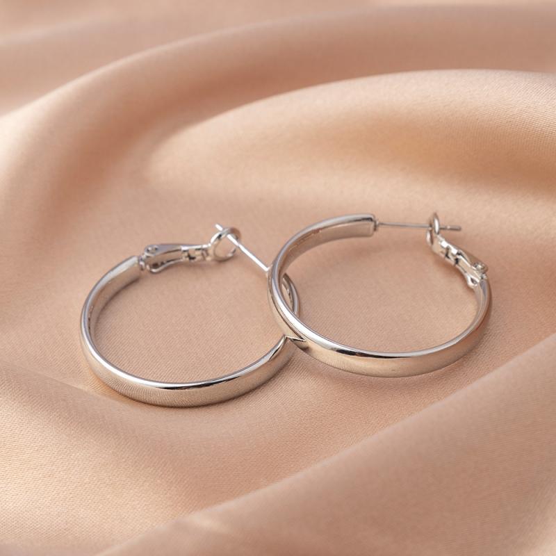 Fashion Trend Unique Design Elegant Delicate Retro Stud Earrings Women Jewelry Party Gifts
