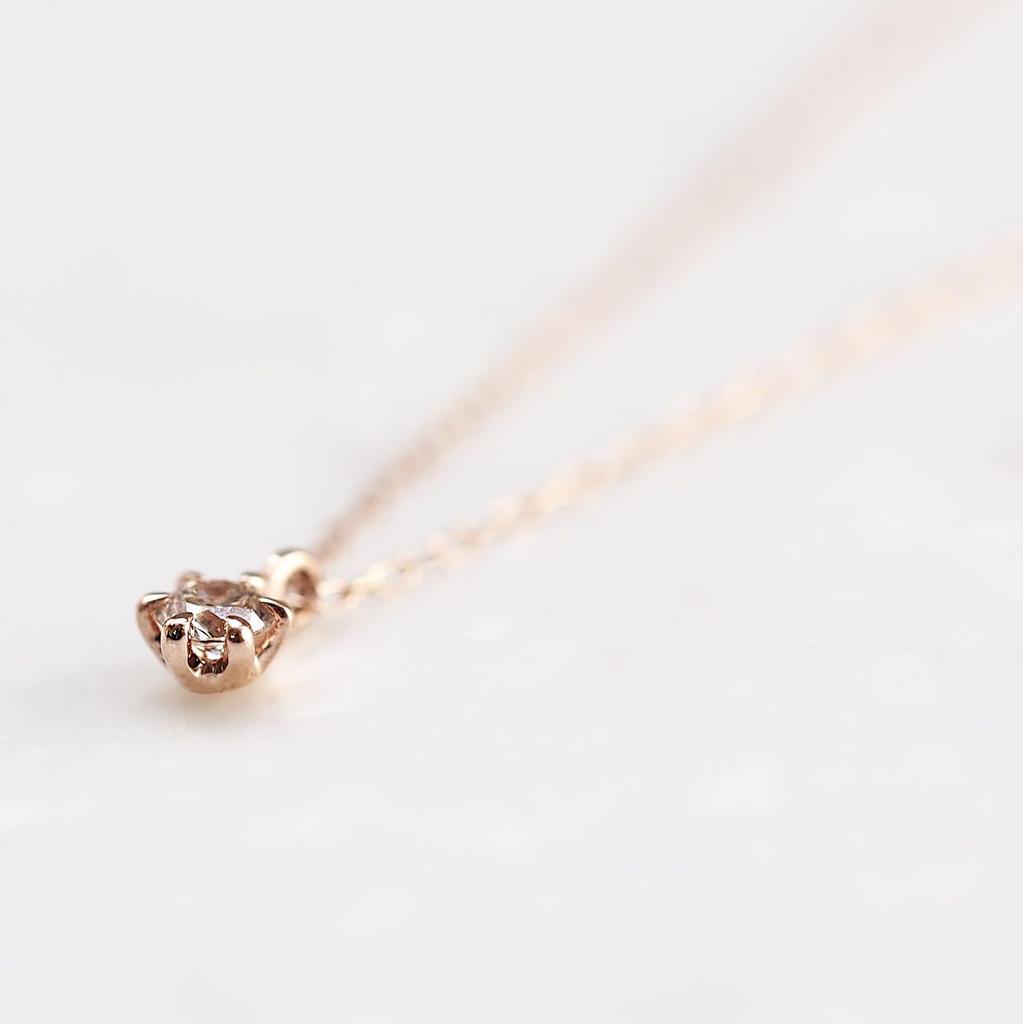 Diamond Necklace K10 Gold Small Gift sparkle of [Soy] (0.05ct / / / Through) Elegant, Delicate, (April Birthstone) (Sophisticated diamond) (Pink Gold)