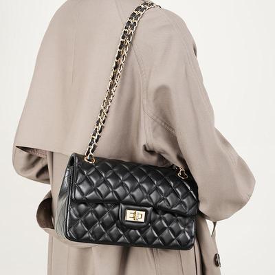 Elegant Cowhide Chain Crossbody Bag - Genuine Leather Diamond Lattice Design for Women