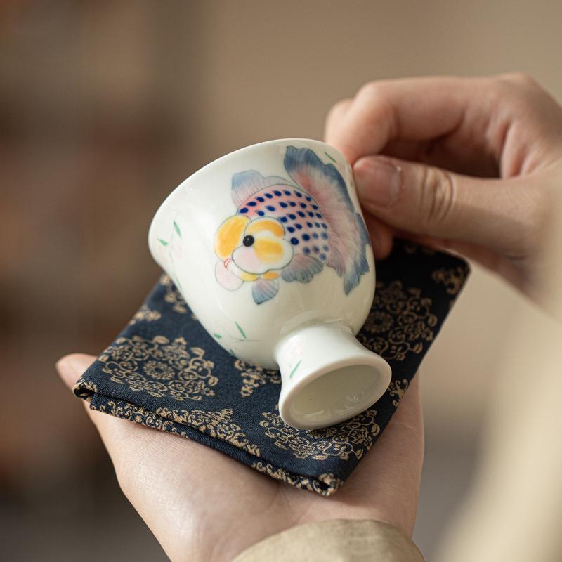 Hand-painted Fortune Fish Teacup Retro Tea Bowl Single Cups Tea-tasting Personal Cup Chazhan Master Cups For Tea Supplies