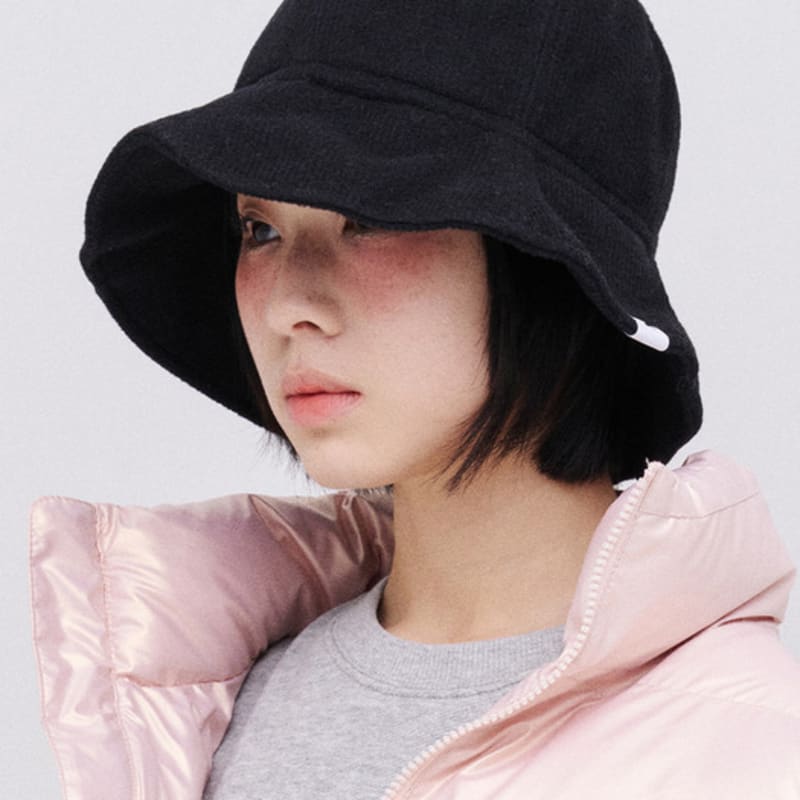 

BLACK SANDS BK Зимняя панама на завязках_Черный FREE