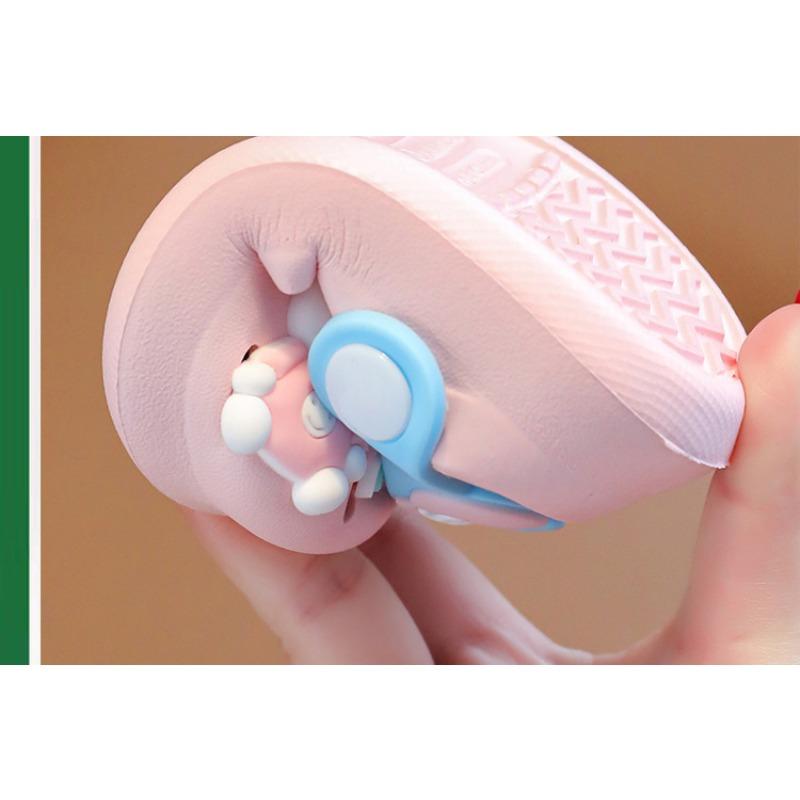 Children's Summer Slippers/Sandals for Boys and Girls, Indoor Soft-Soled Anti-Slip Cartoon Closed-Toe Hole Shoes for Toddlers and Young Children.
