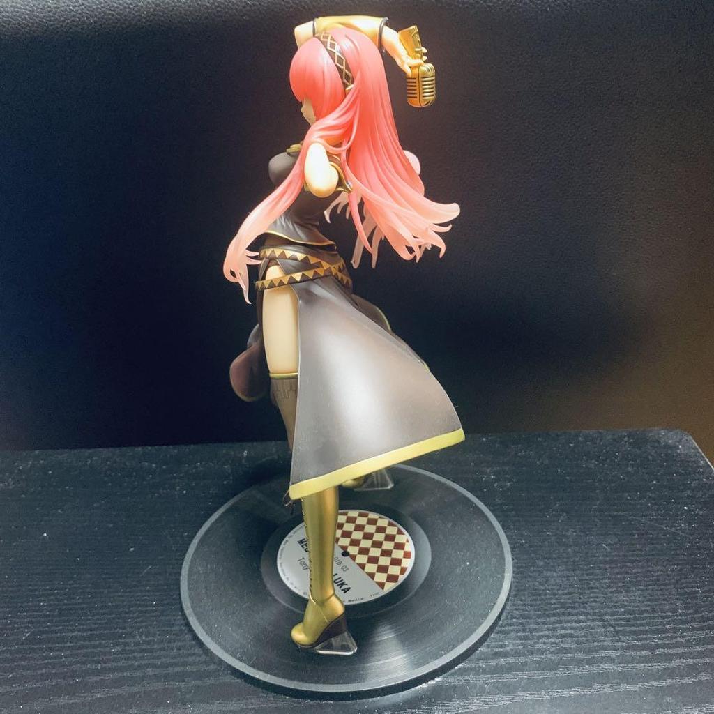 [USED] Megurine Luka 1/7 Scale Tony Ver. Figure