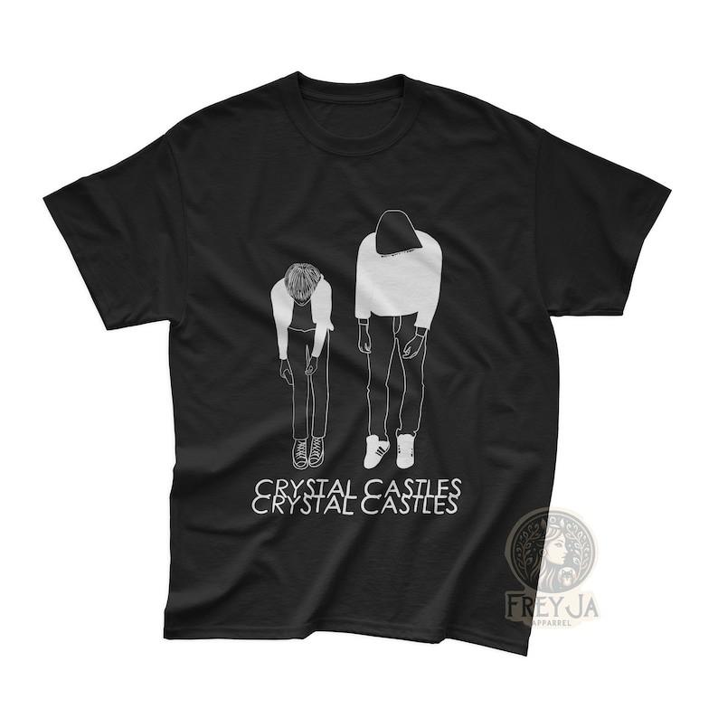 Crystal Castles Exclusive T-Shirt Unisex Music Band Merch Indie Music Appare Unisex T-Shirt S