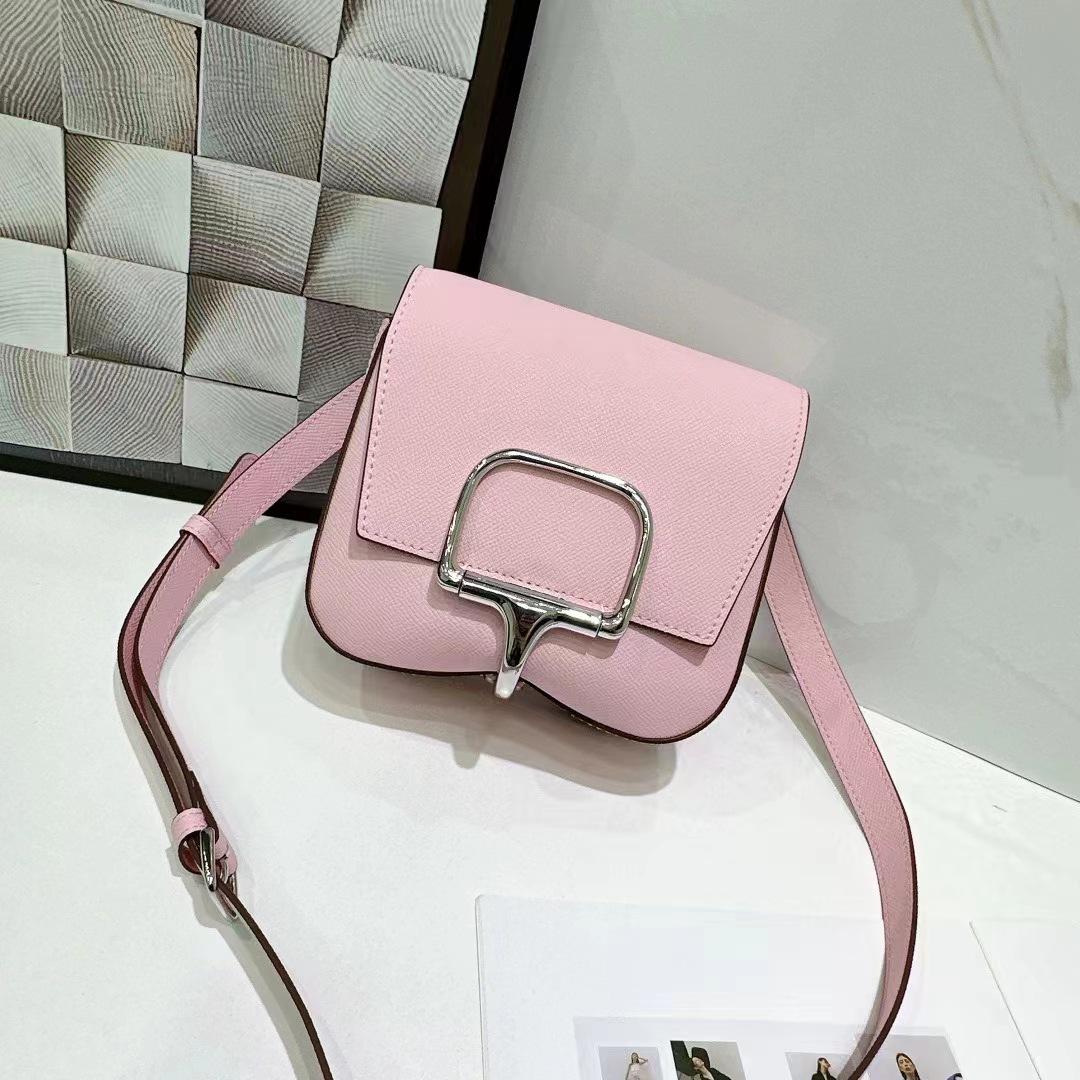 

Della 2024 Palm Pattern Cowhide Messenger Bag with Silver Buckle 18*3*12cm