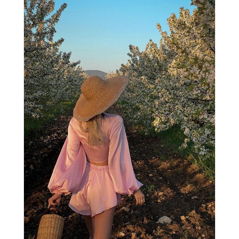 Novo conjunto feminino de blusa e shorts de manga comprida francesa com cadarço para mulheres