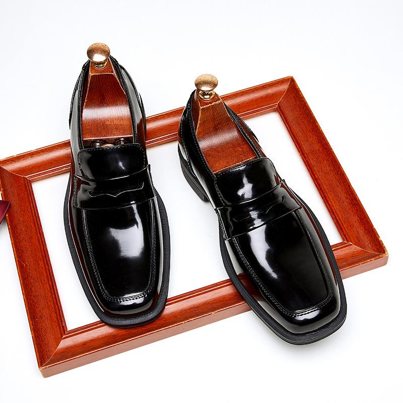 Chaussures Mocassins pour Homme Affaires Décontractées Chaussures en Cuir Bout Carré Chaussure Formelle pour Homme Couvre-Pied Chaussures de Ville Brillantes Homme