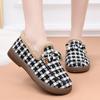 Processing custom winter new old Beijing cloth shoes women's cotton shoes middle-aged and elderly piled thickened warm mother shoes cotton boots