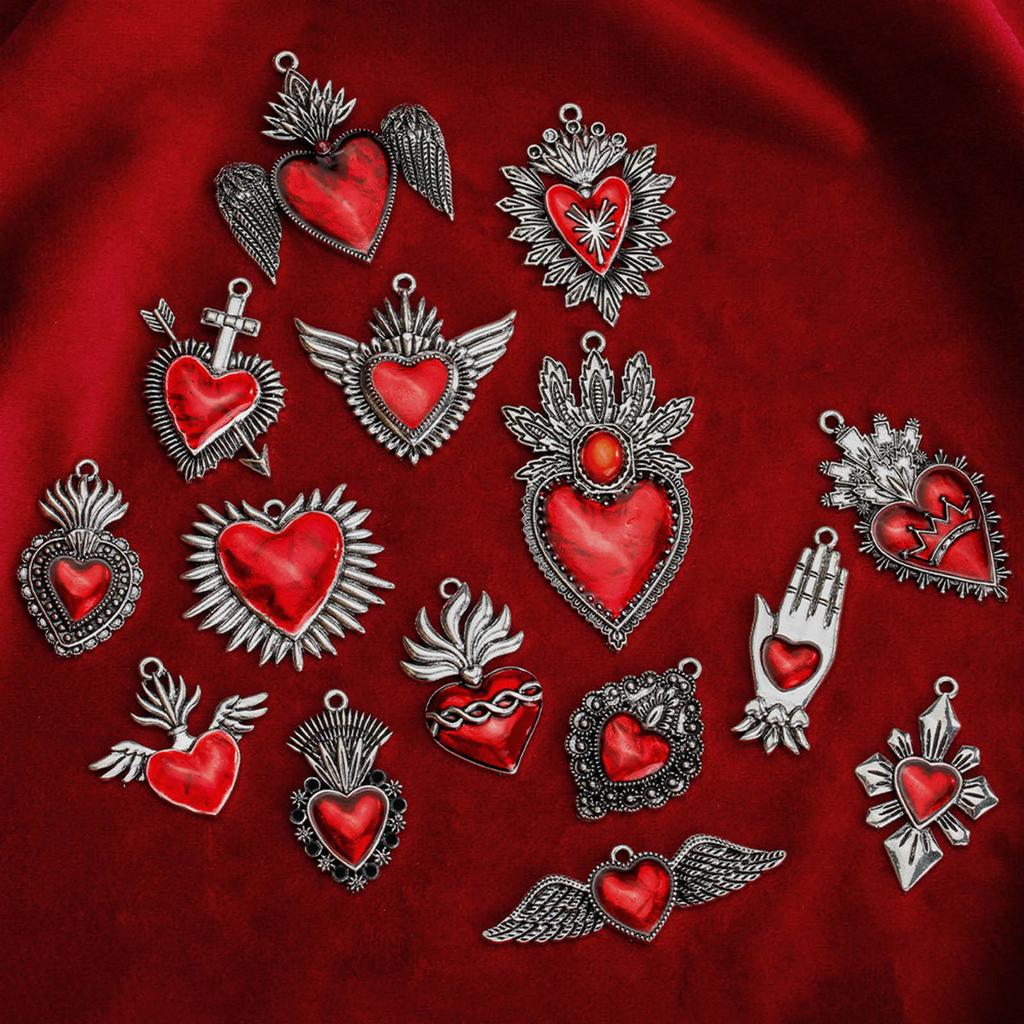 Pack of 15 Heart Pendant Alloy Material Heart Embellishments Gothic Heart Accessories for DIY Bracelet Jewelry Crafts