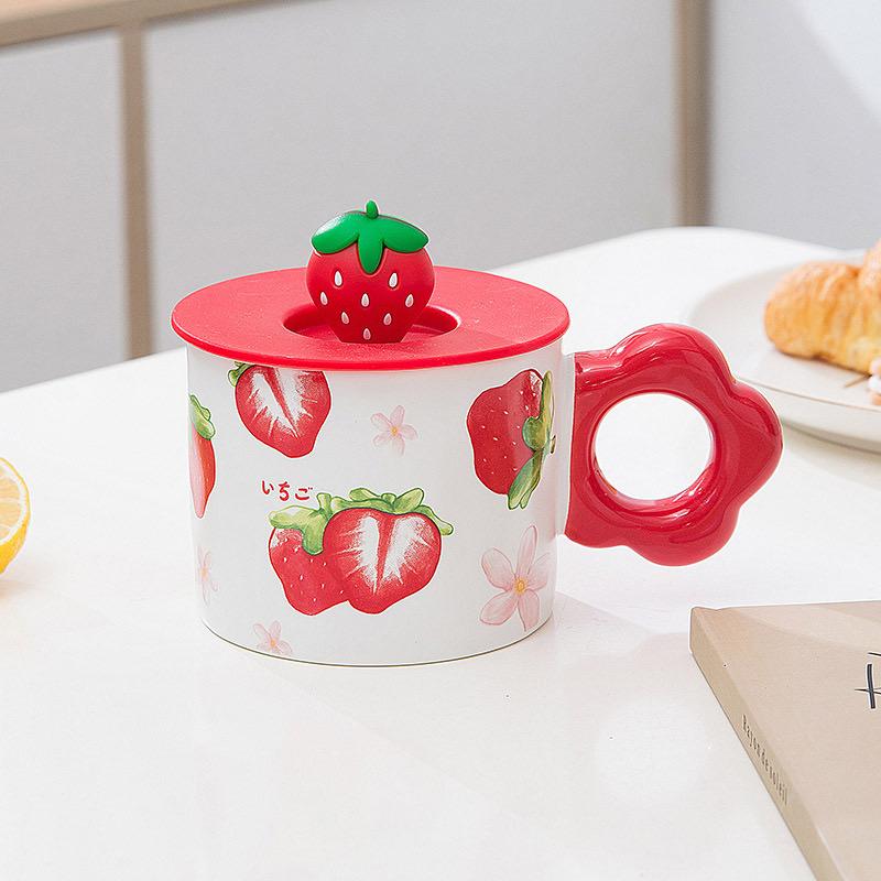 Cute Ceramic Cup Girl Heart with Lid and Spoon Mug Strawberry Large Capacity Creative Household Breakfast Coffee Cups