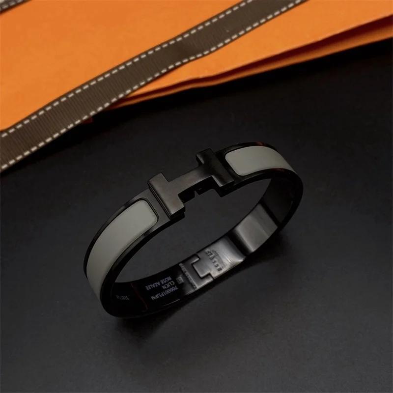 2025 Nouveau Bracelet Couple Simple Polyvalent Bracelet Mode Bracelet Bijoux Cadeau pour Petite Amie Cadeau à Choisir Absolument