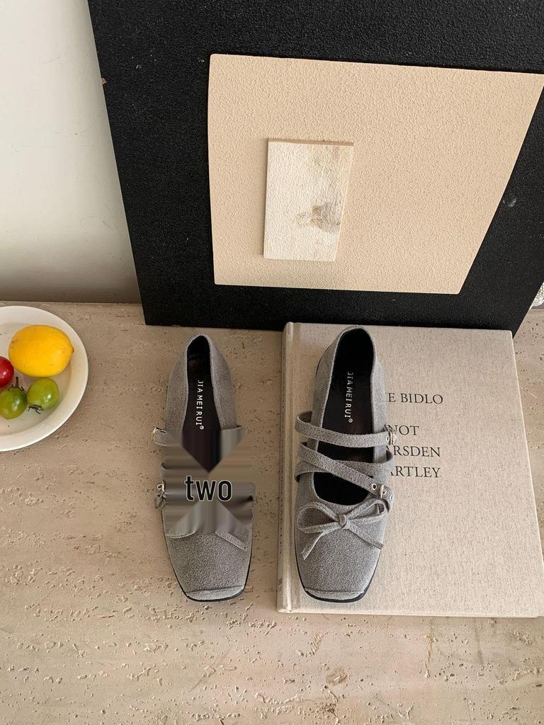 Mary Janes aus Leder im Retro-Stil mit eckiger Spitze - Flacher Absatz, Bequeme Damen-Abendschuhe 2025