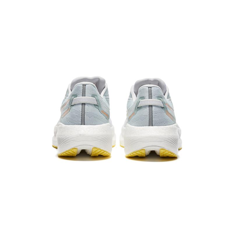 SAUCONY Triumph 20 Cushioned Slip-Resistant Abrasion-Resistant Low-Top Marathon Running Shoes Unisex White Gold Saucony S20759-81