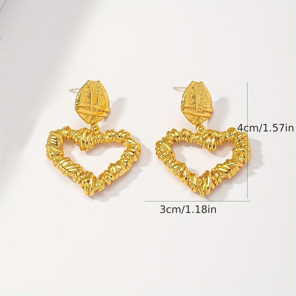 Qingdao medieval vintage electroplated plain gold love pendant earrings heavy industry fashion trend earrings