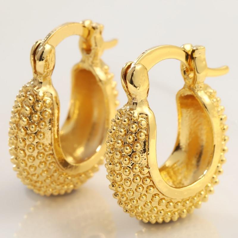 Trendy Oval Hollow Out Twisted Metal Hoop Earrings Vintege Gold Color Charm Jewelry Gifts For Women Girls  New Accessories