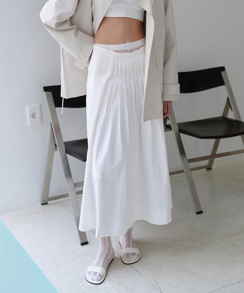 Aubeuawo Asym Pleats Skirt (Ivory)