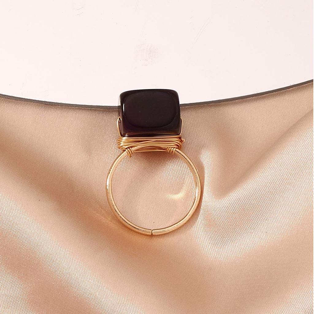 Cross-border e-commerce French retro stone temperament light luxury versatile trend Amazon hand-woven jewelry ring