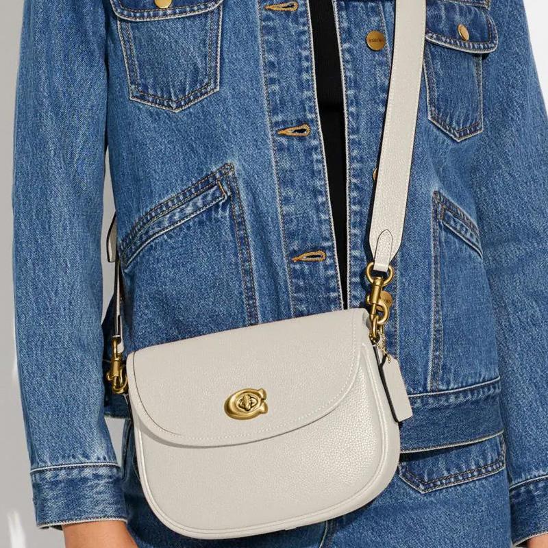 New COACH Willow Leather Saddle Bag, Shoulder Bag, Crossbody Bag Small Size Women's White CA094-B4HA