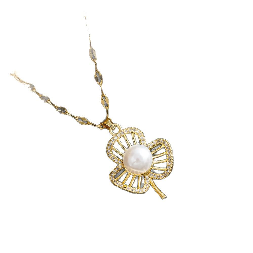 Japanese-Korean Style Four-Leaf Clover Pearl Necklace, Titanium Steel, Women's Luxury Design, High-End Clavicle Chain.