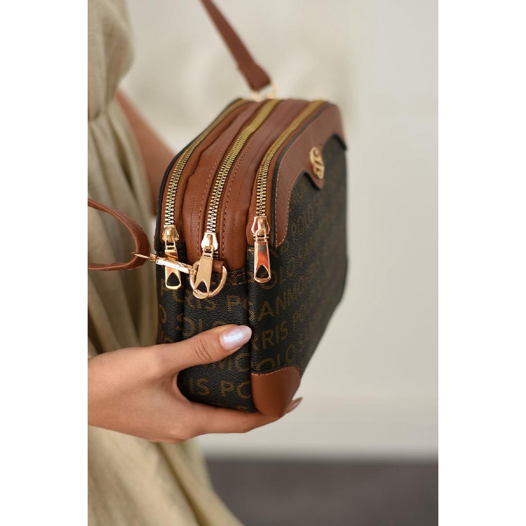 Verstellbare Schulter- und Umhängetasche für Damen mit Kreuzriemen und 4 Fächern