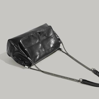 Large Capacity Commuter Bag 2025 New Women's Chain Tote Bag High-end Fashion Versatile Shoulder Underarm Bag