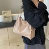 Simple Messenger Bag Women's 2025 New Spring and Summer Class Single Shoulder Foreign Style Commuting Large Capacity Soft Leather Tote Bag