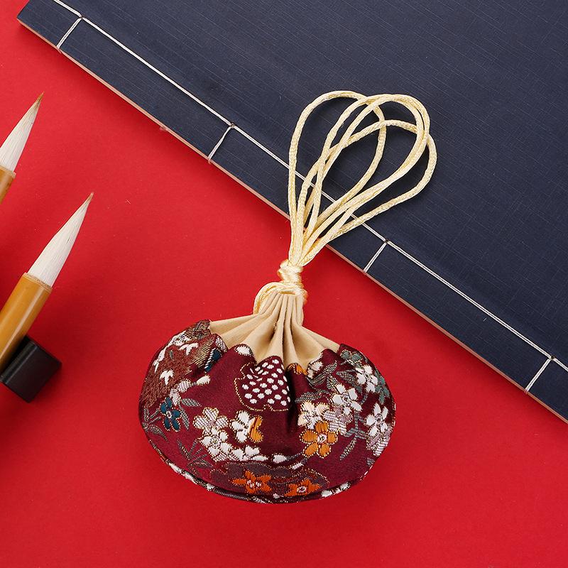 Sachet Hanfu Pouch: Traditional Chinese-Style Portable Scented Bag and Mosquito Repellent
