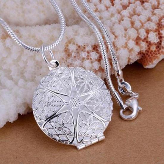 Hollow Round Pendant Long Durable Sturdy Snake Chain Hollow Photo Locket Pendant for  Evening Party