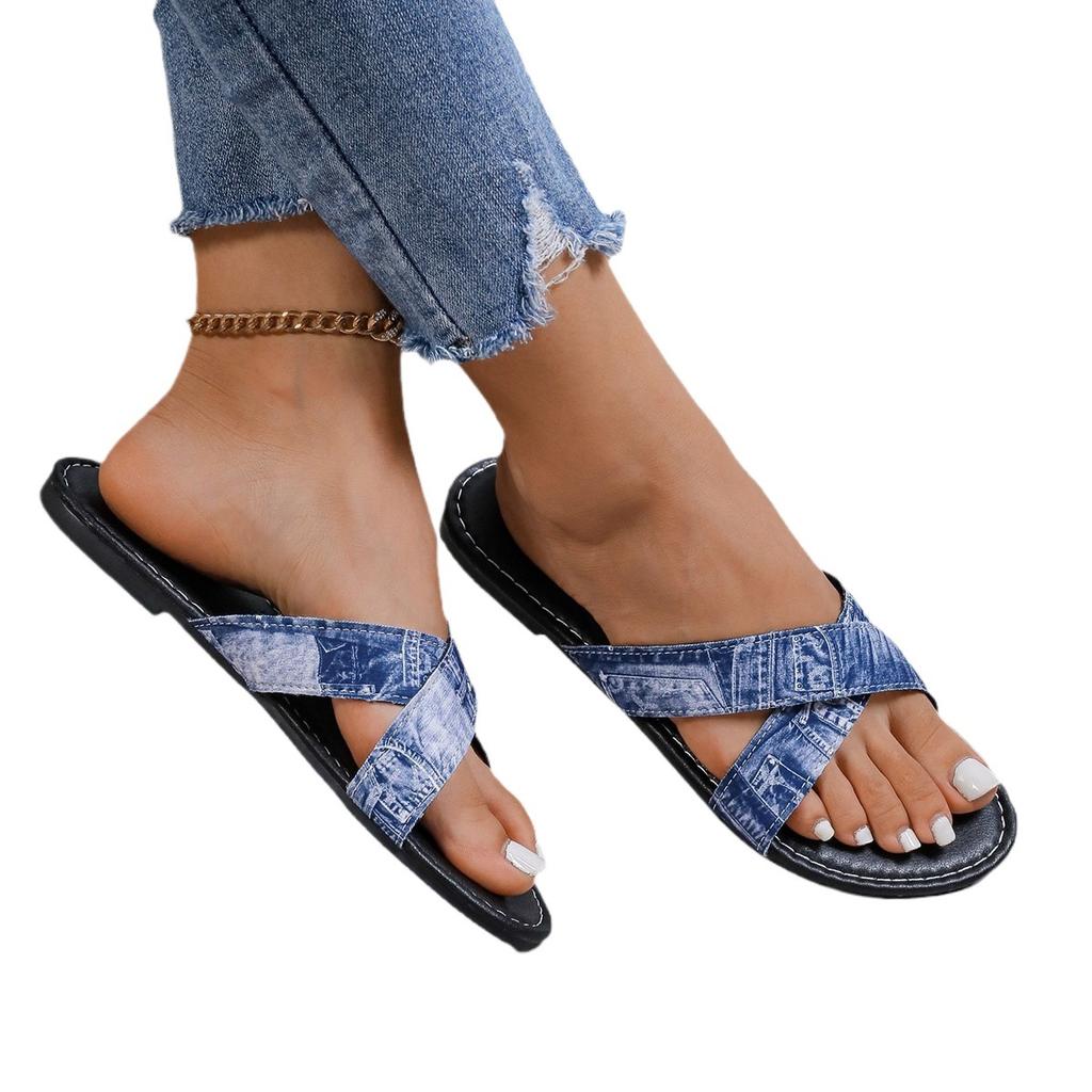2025 Summer Flat Bottom Cross with One-word Drag Women's New Casual Outer Wear Large Size Foreign Trade Cool Slippers Tide