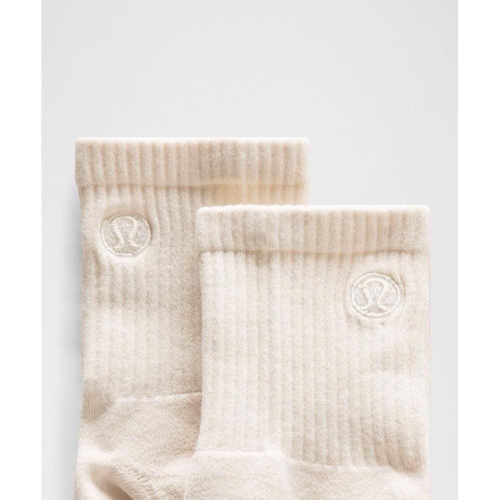 Lululemon Unisex Daily Essential Quarter Socks Light Ivory