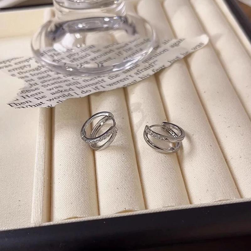 Sophisticated Zircon Ear Cuff Asymmetrical Double Hoop Earrings for Women Light Luxury Minimalist Fashion