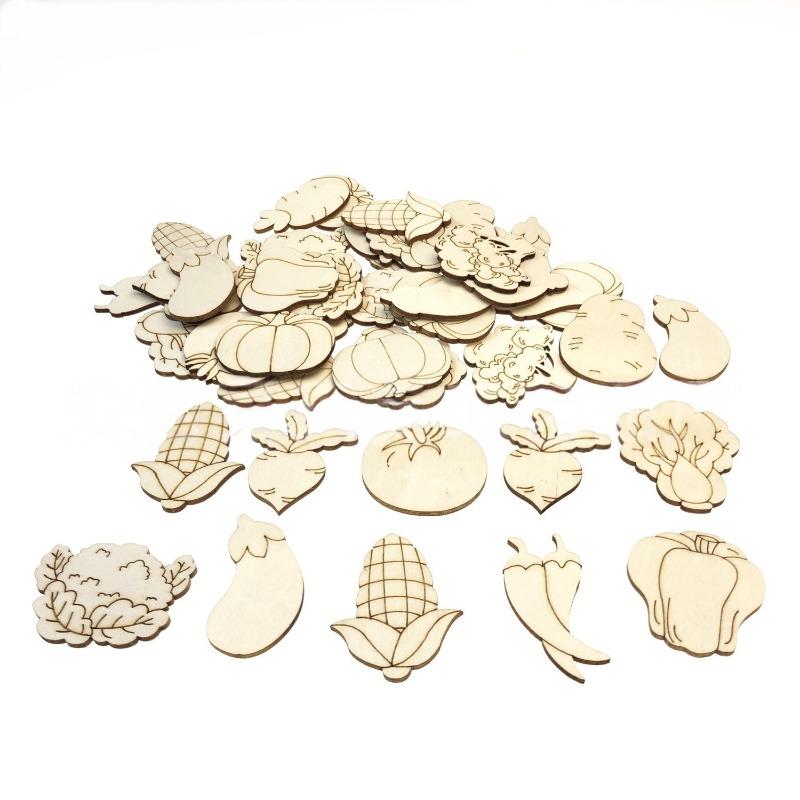 50PCS Carrot Wood DIY Crafts Cutouts Wooden Carrot Shaped Ornaments Wood Tags for Easter Party Decorations 35MM-40MM
