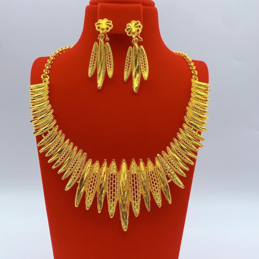 2026 Flower Necklace Earrings Set Dubai India Nigeria Gold Plated Ladies Wedding Jewelry